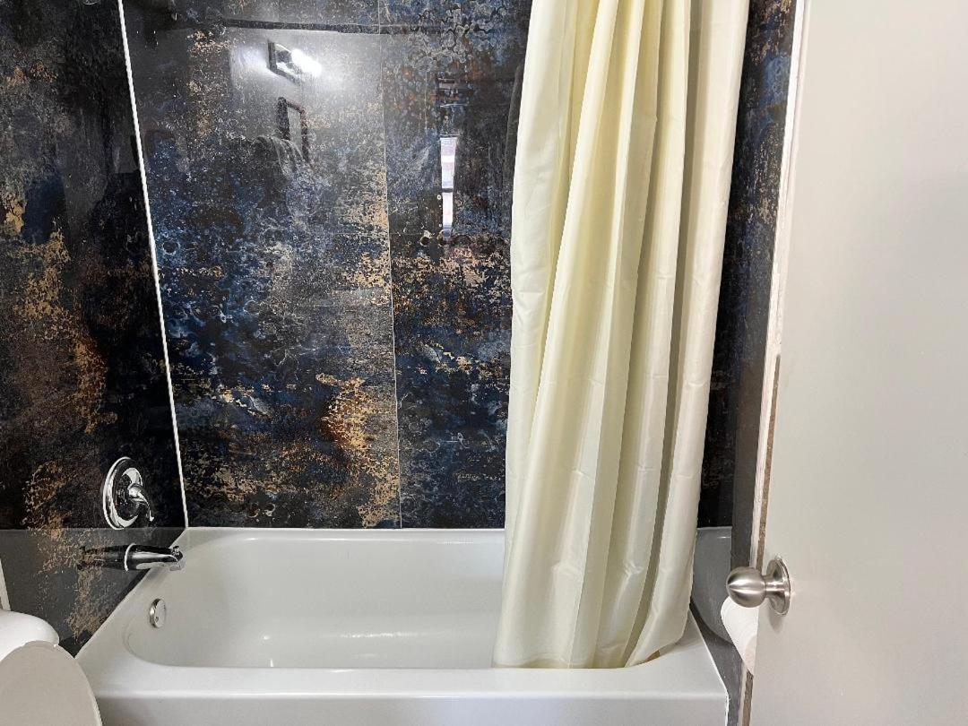 Miami Inn & Suites Oak Lawn Ngoại thất bức ảnh
