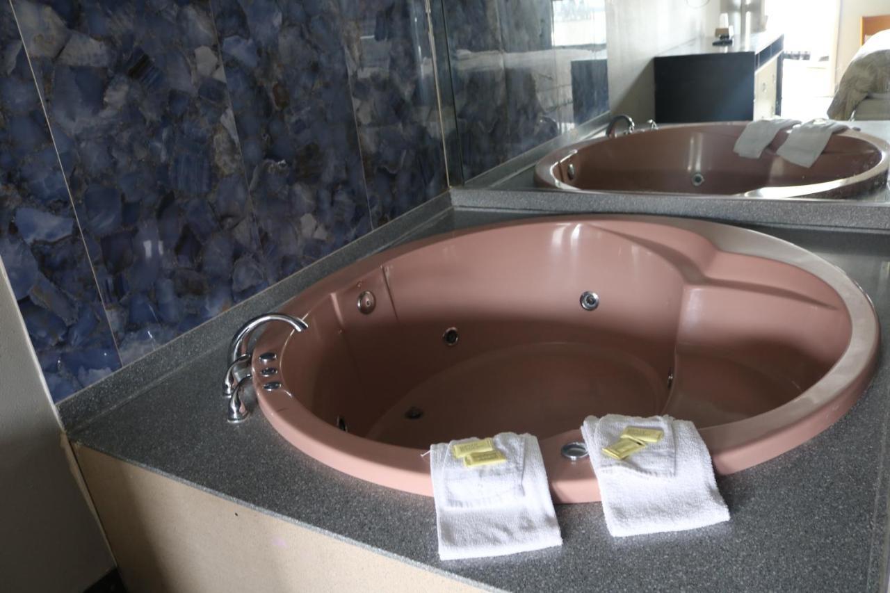 Miami Inn & Suites Oak Lawn Ngoại thất bức ảnh