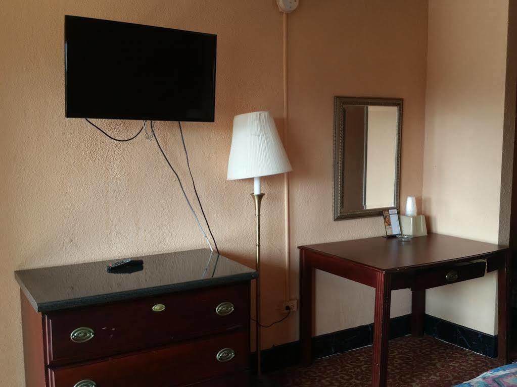 Miami Inn & Suites Oak Lawn Ngoại thất bức ảnh