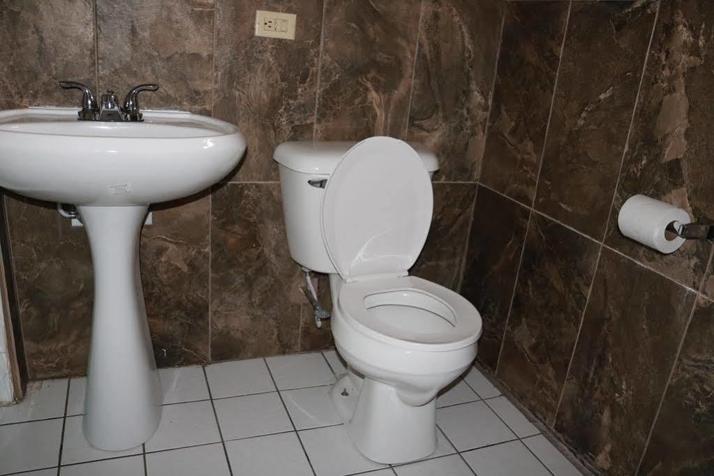 Miami Inn & Suites Oak Lawn Ngoại thất bức ảnh